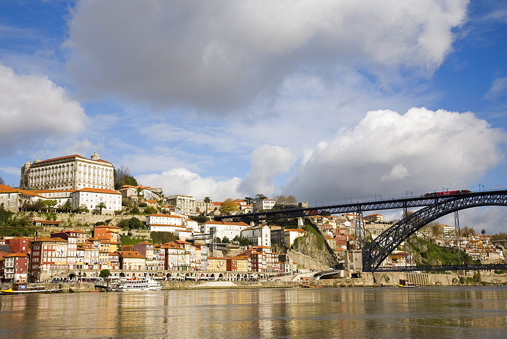 Cais de Ribeira waterfront with Ponte de Dom Luis I Bridge, Ribeira, Oporto, Portugal, Europe