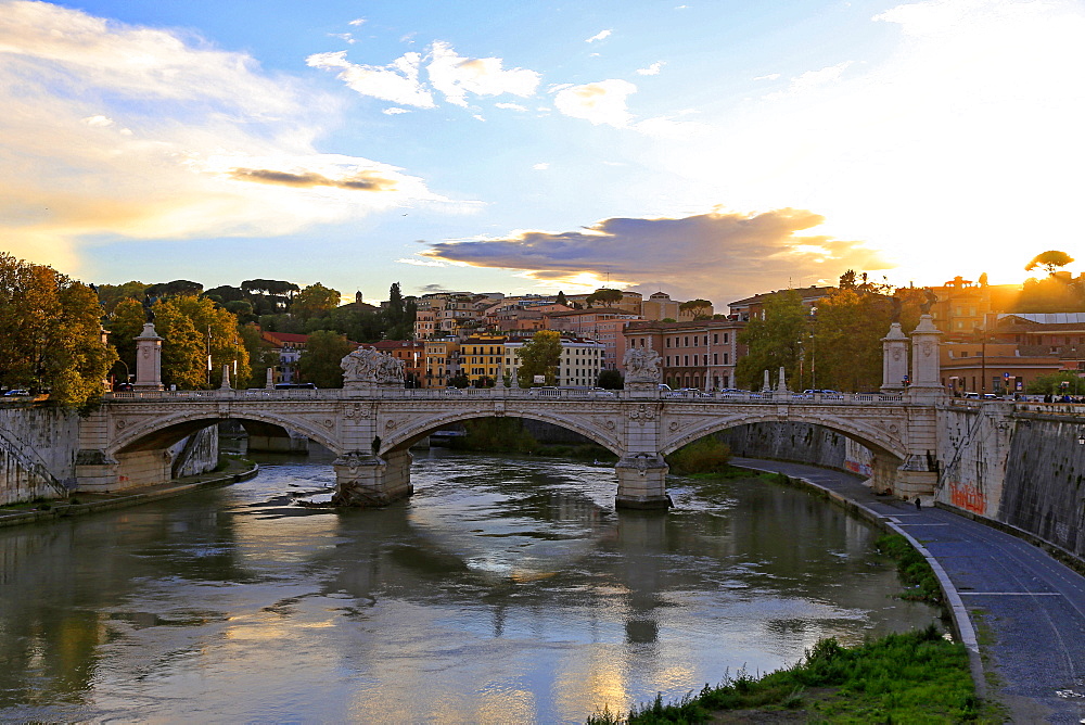 Tiber River, Rome, Lazio, Italy, Europe