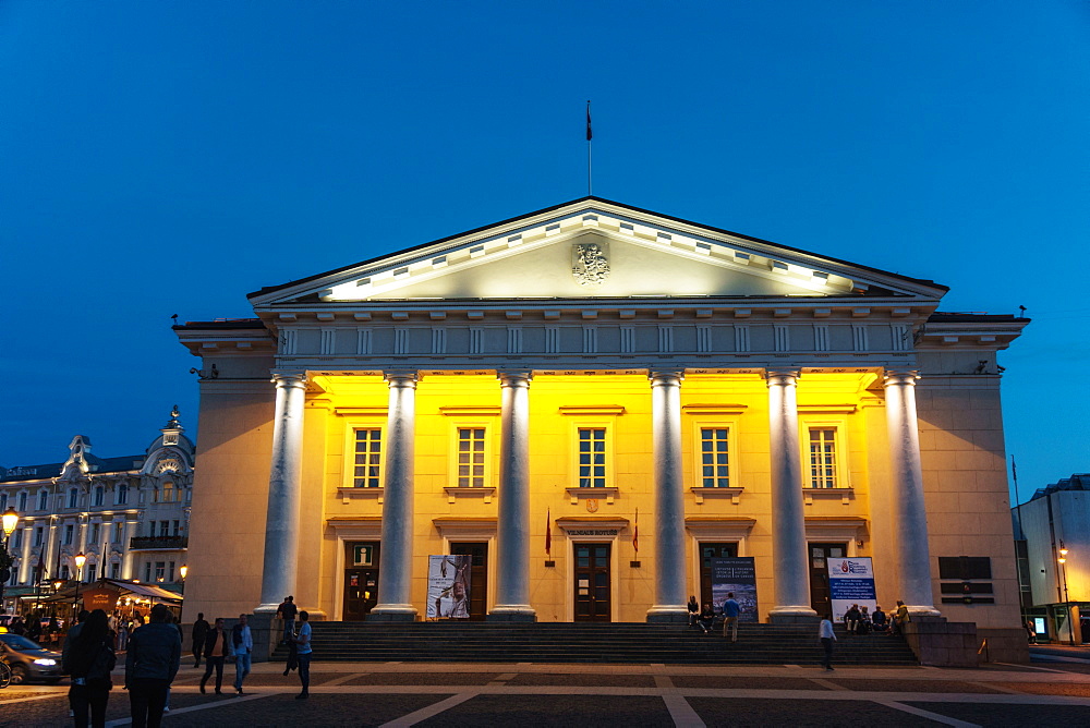 Floodlit neo-classical Town Hall, Old Town, UNESCO World Heritage Site, Vilnius, Lithuania, Europe