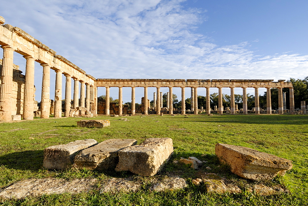 Gymnasium and forum, Cyrene, UNESCO World Heritage Site, Libya, North Africa, Africa