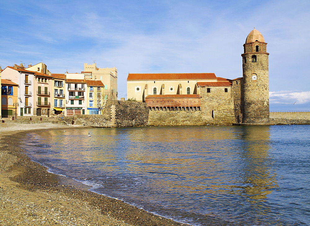 Collioure, Cote Vermeille, Languedoc coast, Roussillon, Pyrenees-Orientales, France, Mediterranean, Europe