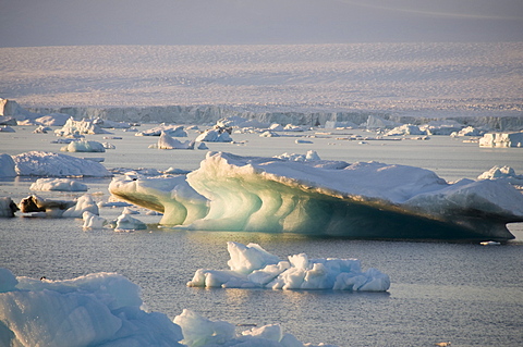 Ice in the Antarctic Sound, Antarctic Peninsula, Antarctica, Polar Regions