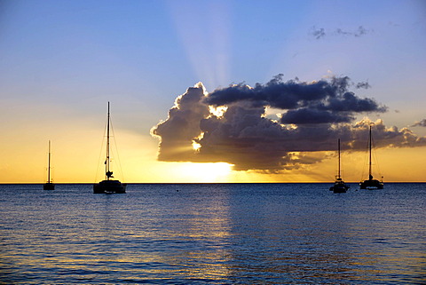 Sunset, St. Kitts and Nevis, Leeward Islands, West Indies, Caribbean, Central America 