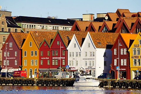 Traditional wooden Hanseatic merchants buildings of the Bryggen, UNESCO World Heritage Site, in harbour, Bergen, Hordaland, Norway, Scandinavia, Europe