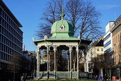 Pavilion at the Ne Olle Bulls Square, Bergen, Hordaland, Norway, Scandinavia, Europe