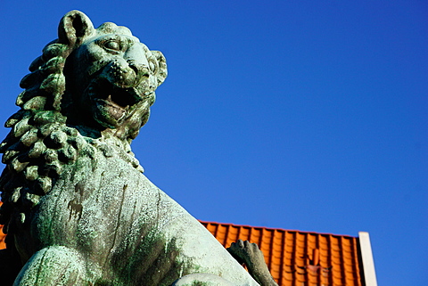 Lion Statue, Bergen, Hordaland, Norway, Scandinavia, Europe