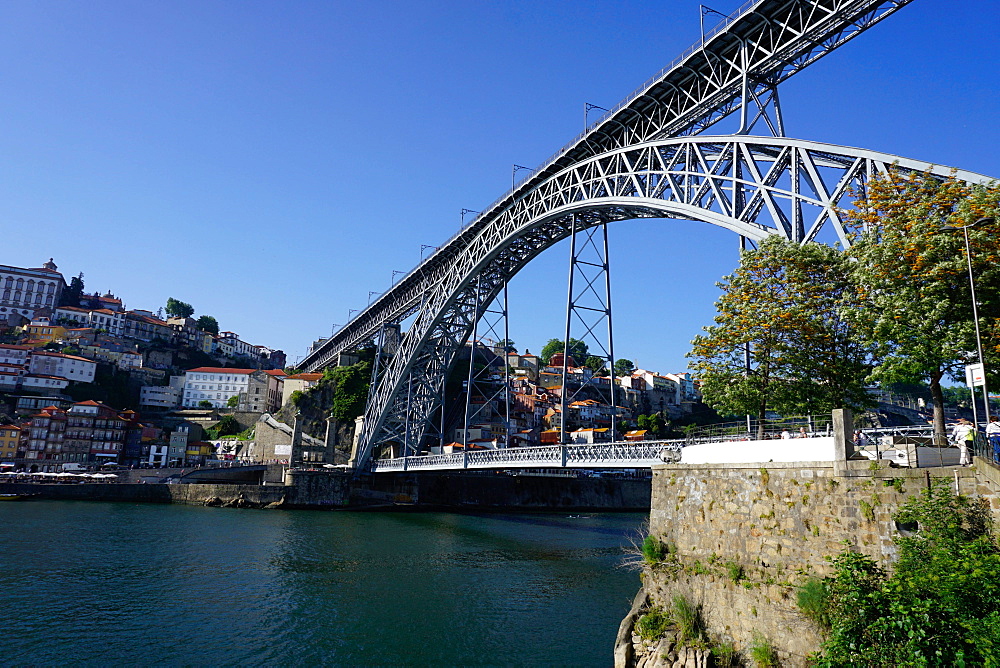 Ponte de Dom Luis I over River Douro, Porto (Oporto), Portugal, Europe