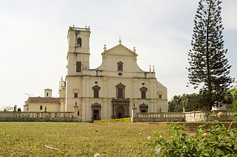 Se Cathedral, thought to be Asia's biggest church, Old Goa, Goa, India