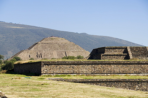 Pyramid of the Sun, Teotihuacan, 150AD to 600AD and later used by the Aztecs, UNESCO World Heritage Site, north of Mexico City, Mexico, North America