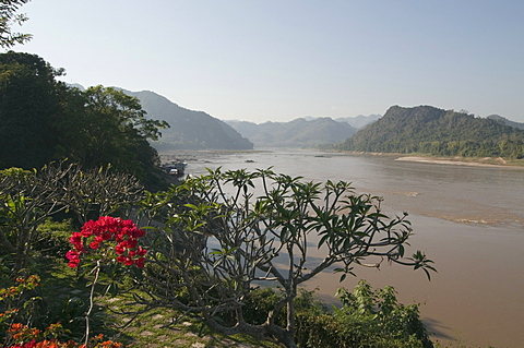 Mekong River, Luang Prabang, Laos, Indochina, Southeast Asia, Asia