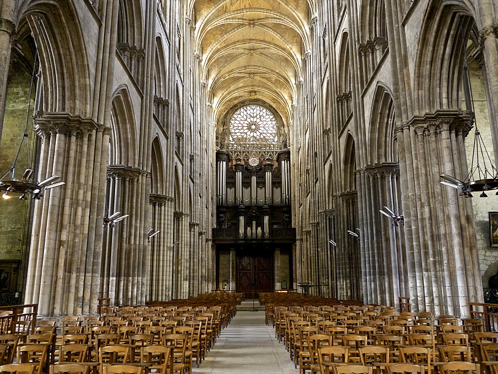 Interior of Notre Dame cathedral, built between 12th and 15th century, Rouen, Normandy, France, Europe