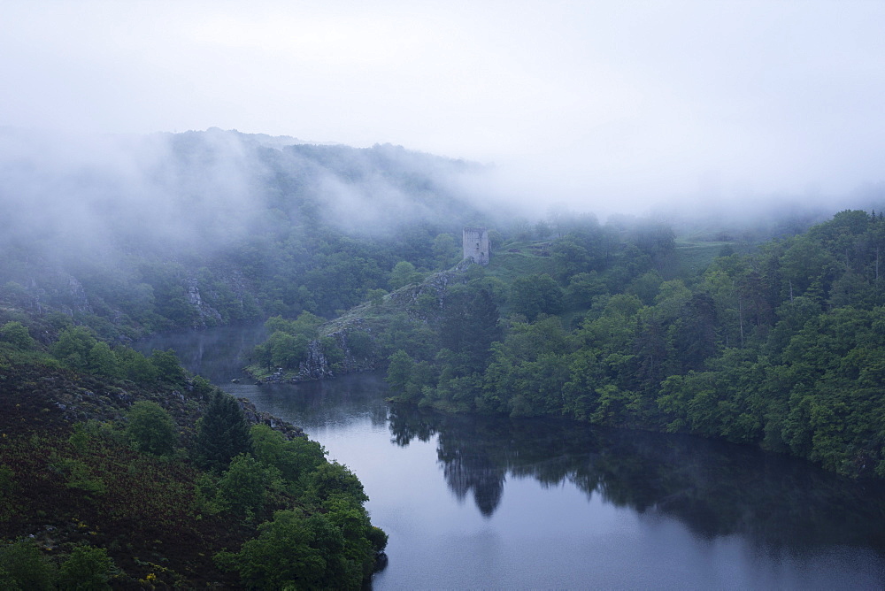 Dawn, Crozant Castle and the River Creuse, Limousin, France, Europe