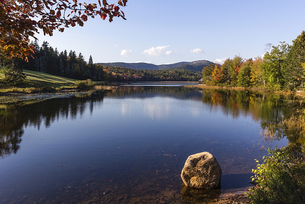 Boat house by a pond in autumn, near Bar Harbor, Mount Desert Island, near Arcadia National Park, Maine, New England, United States of America, North America