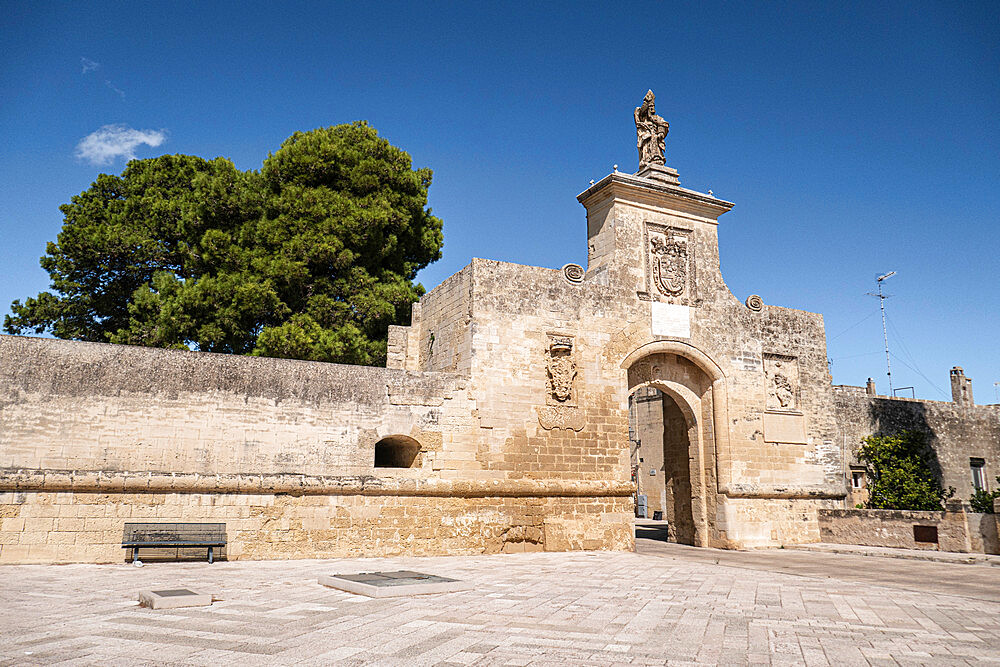 Gate of St. Oronzo, Acaya, Salento, Puglia, Italy, Europe