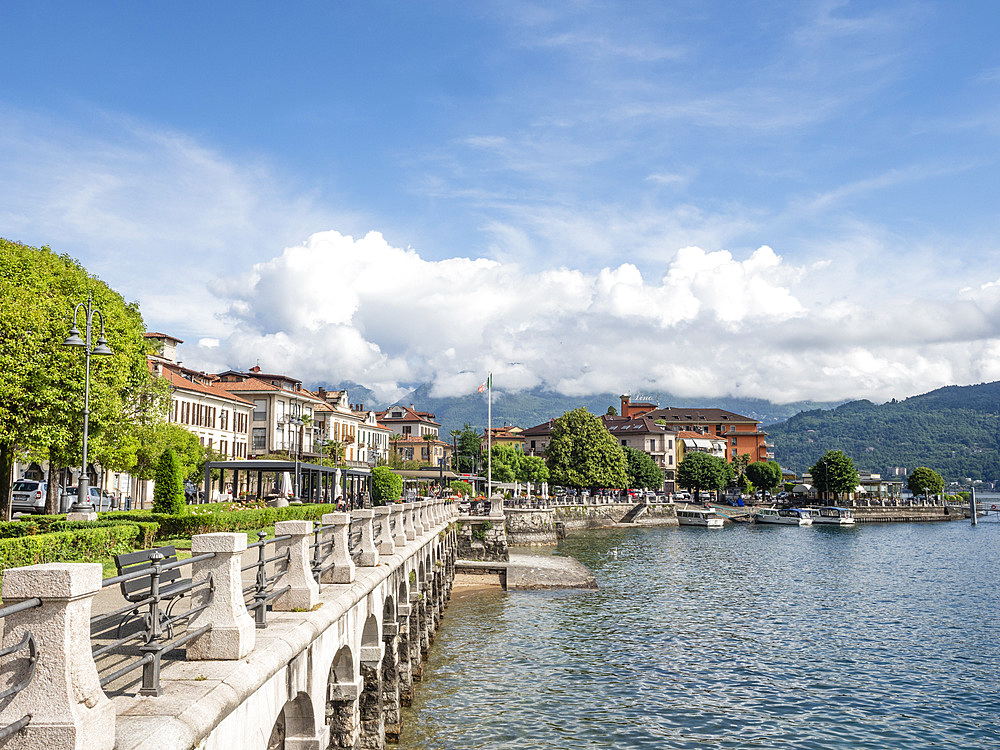 The Promenade, Baveno, Lake Maggiore, Italian Lakes, Piedmont, Italy, Europe