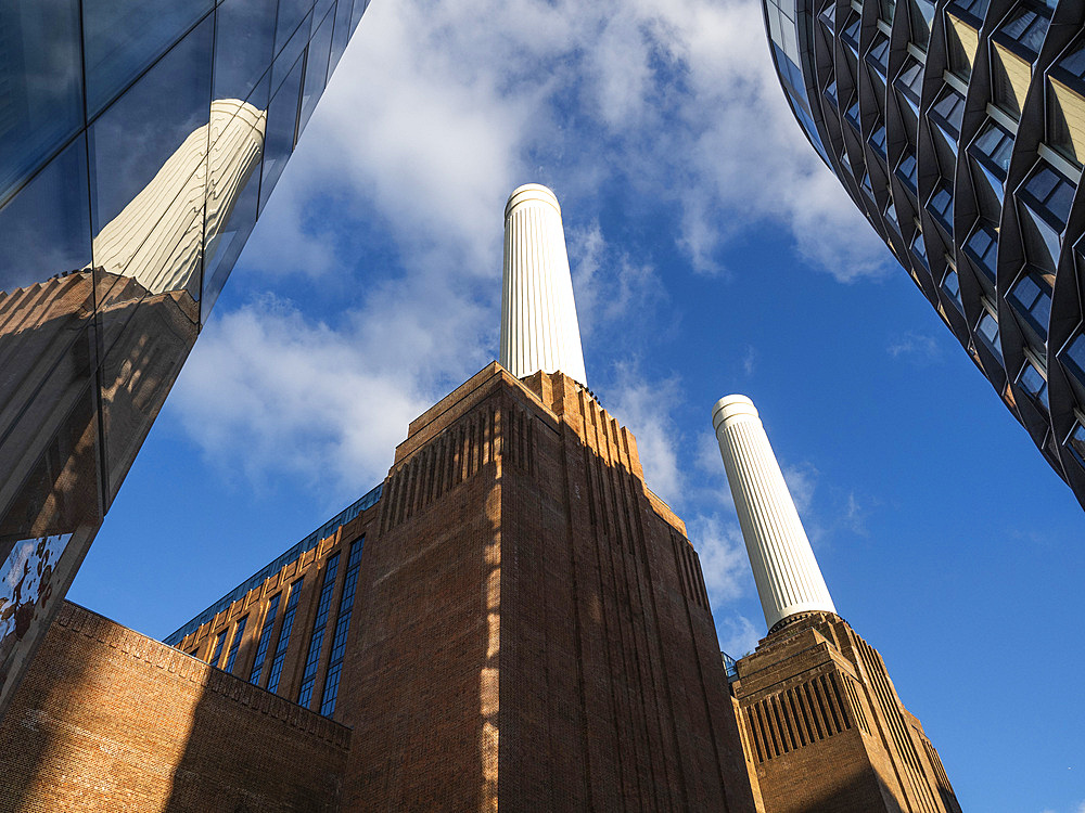 Art Hotel and Battersea Power Station, Battersea, London, England, United Kingdom, Europe