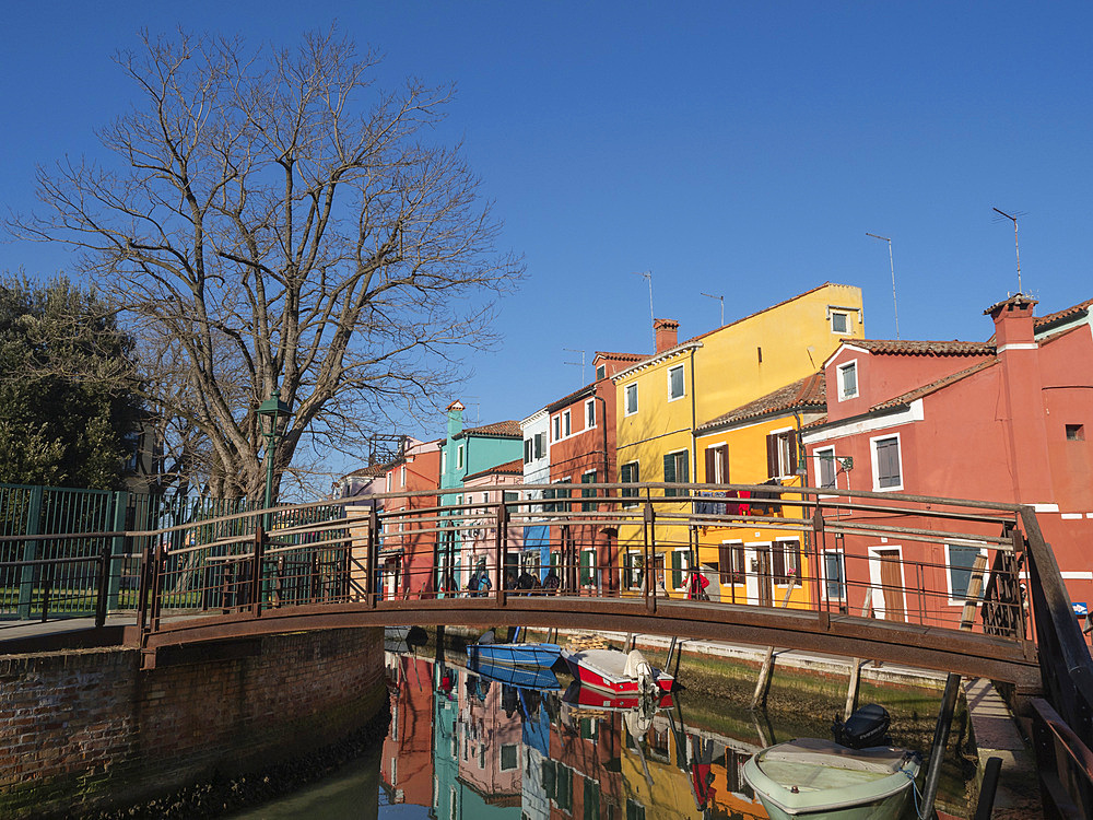 Colourful houses by the canal, Burano, Venice, UNESCO World Heritage Site, Veneto, Italy, Europe