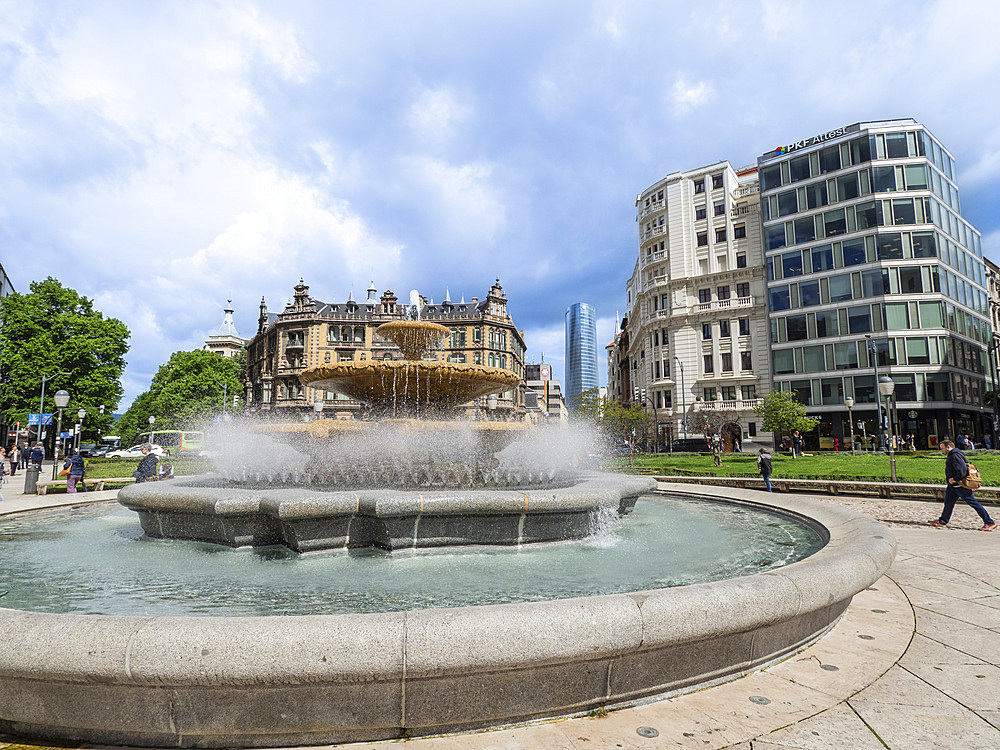 Plaza Moyua or Elliptical Square, Bilbao, Basque Country, Spain, Europe