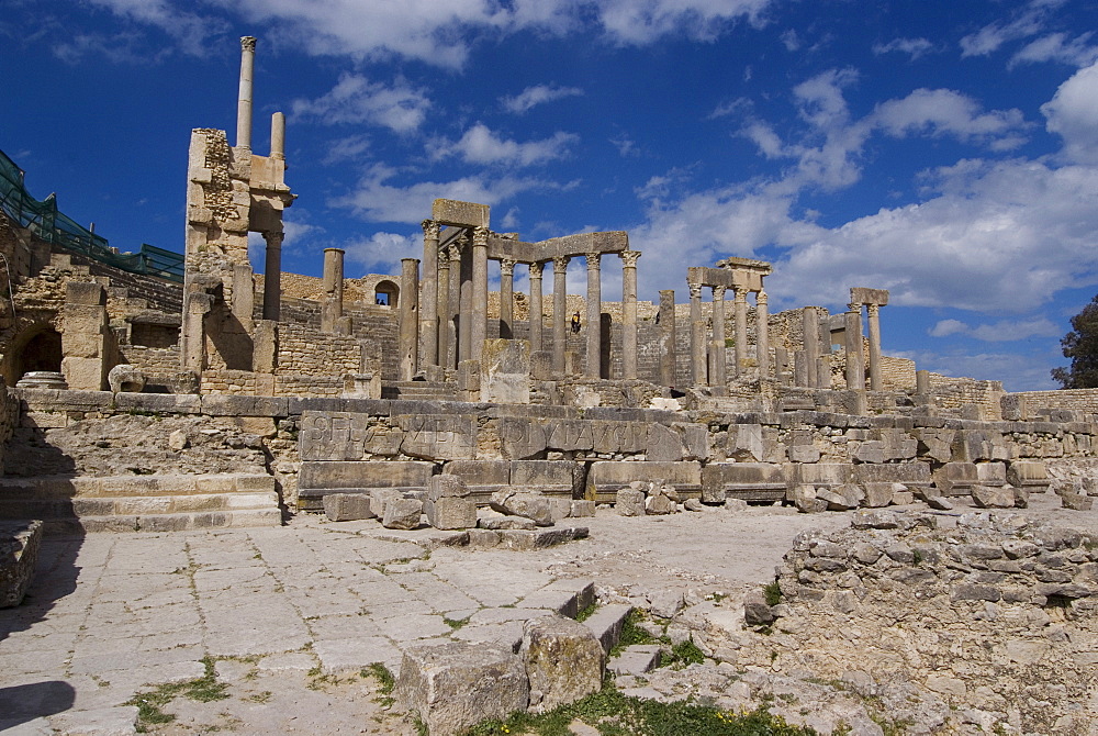 Theatre, Roman ruin of Dougga, UNESCO World Heritage Site, Tunisia, North Africa, Africa