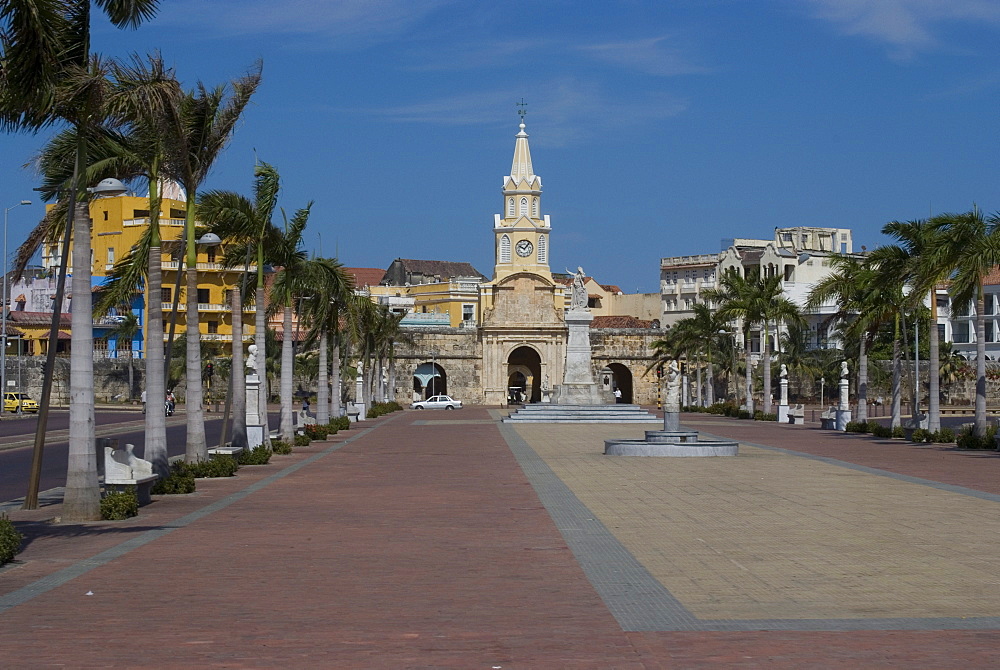 The City Walls (Ciudad Amurallada), UNESCO World Heritage Site, Cartagena, Colombia, South America