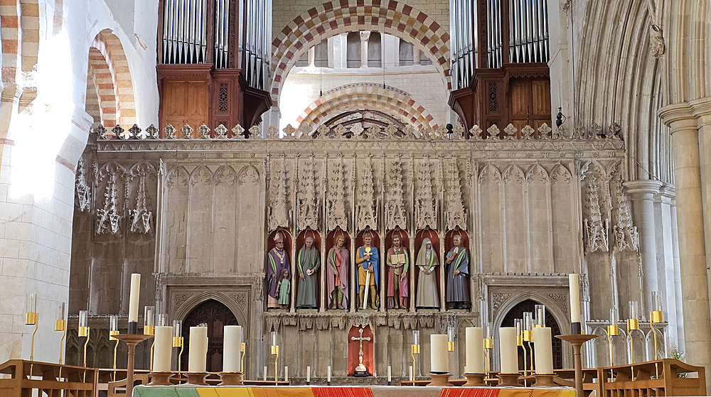 Cathedral screen