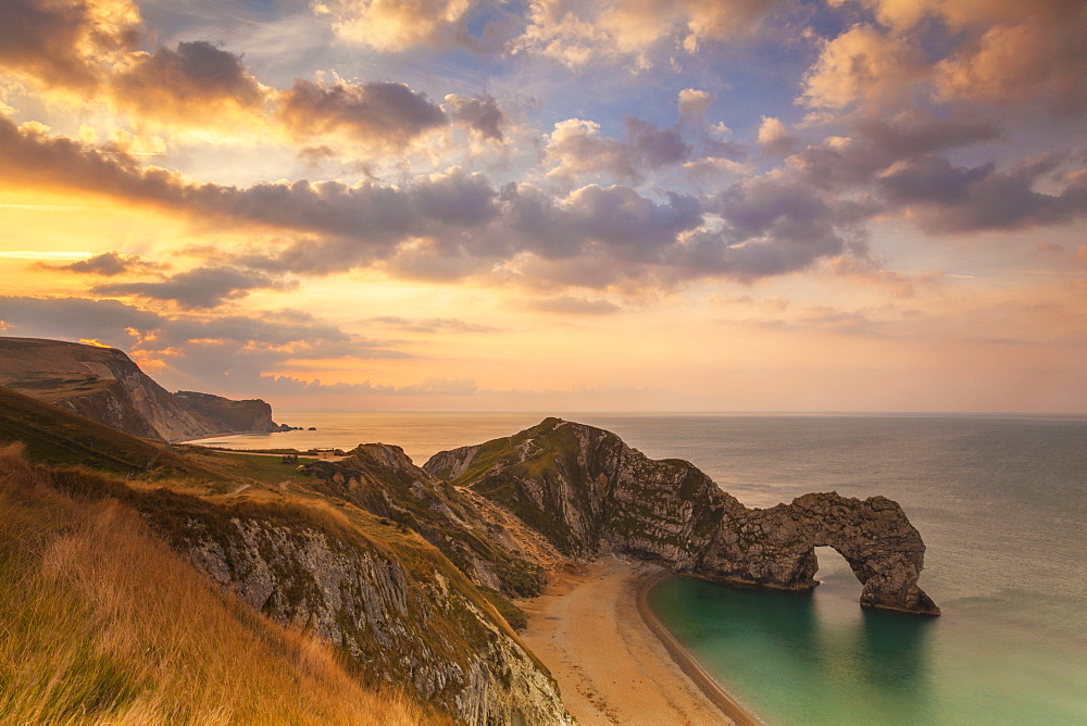 Durdle Door, Lulworth Cove, Jurassic Coast, UNESCO World Heritage Site, Dorset, England, United Kingdom, Europe