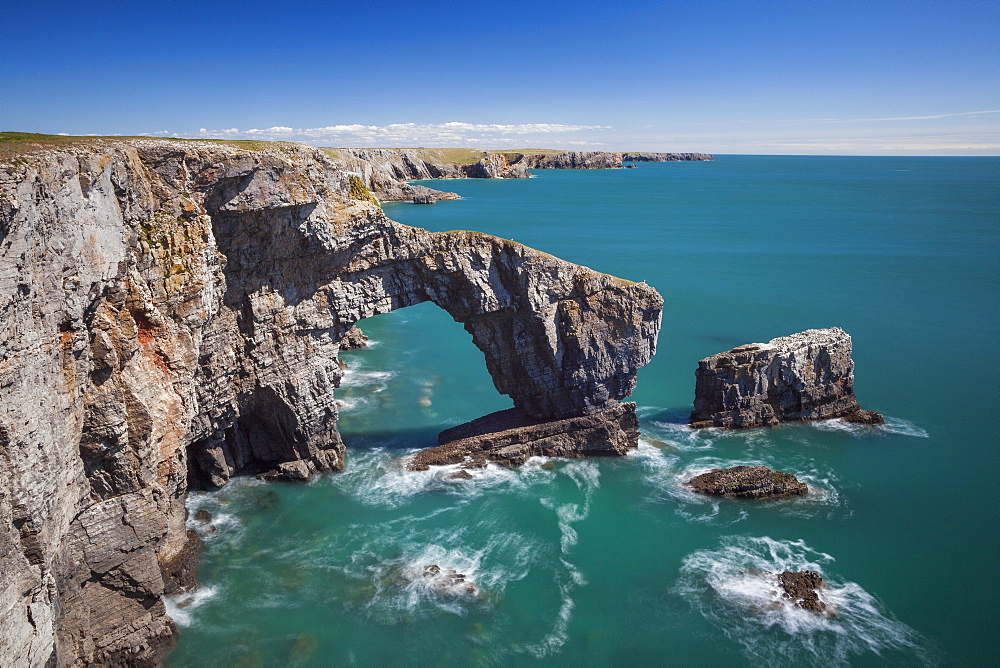 Green Bridge of Wales, Pembrokeshire Coast, Wales, United Kingdom, Europe 