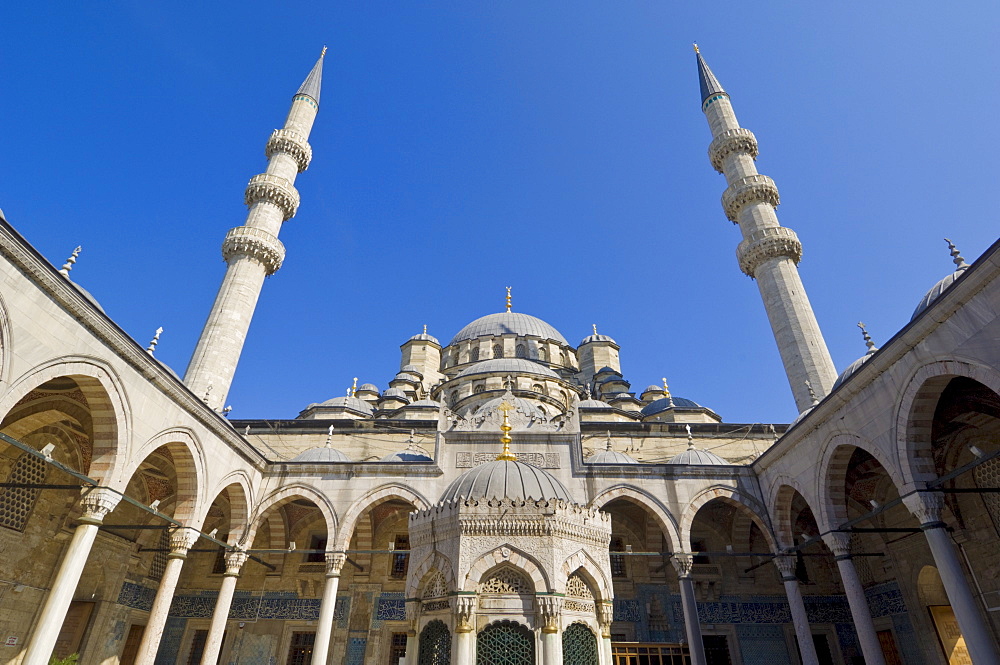 Inside view of the courtyard and Ablutions fountain of the Yeni Cami (New Mosque), Eminonu, Istanbul, Turkey, Europe