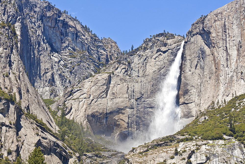 Upper Yosemite Falls, Yosemite Valley, Yosemite National Park, UNESCO World Heritage Site, Sierra Nevada, California, United States of America, North America