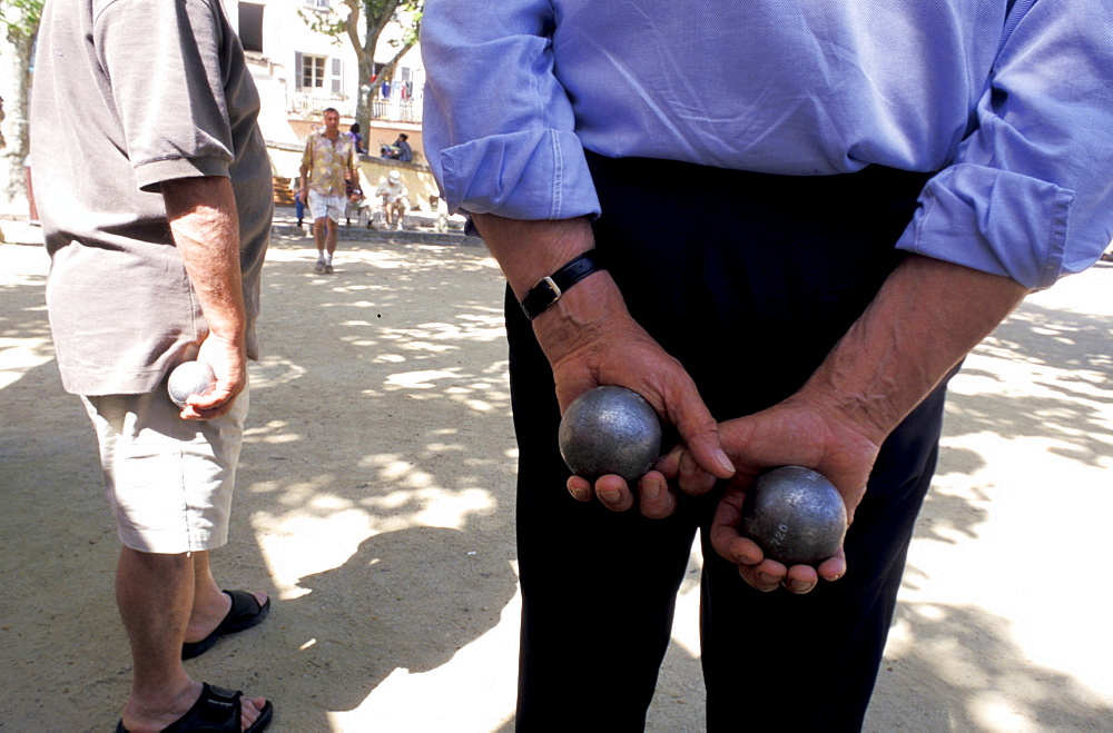 France, Corsica Island, Haute-Corse, L'ile-Rousse, Men Playing Bowls