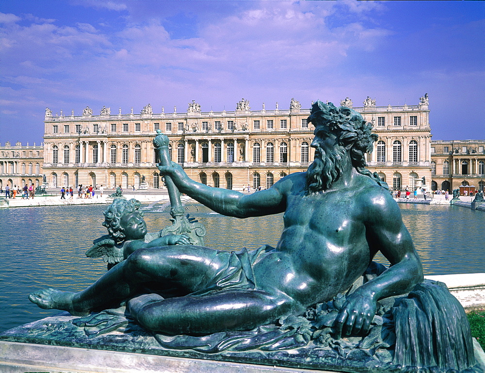 France, Paris, Hautsdeseine (92), Versailles, The Castle And Gardens In Summer, Neptune Statue At Fore