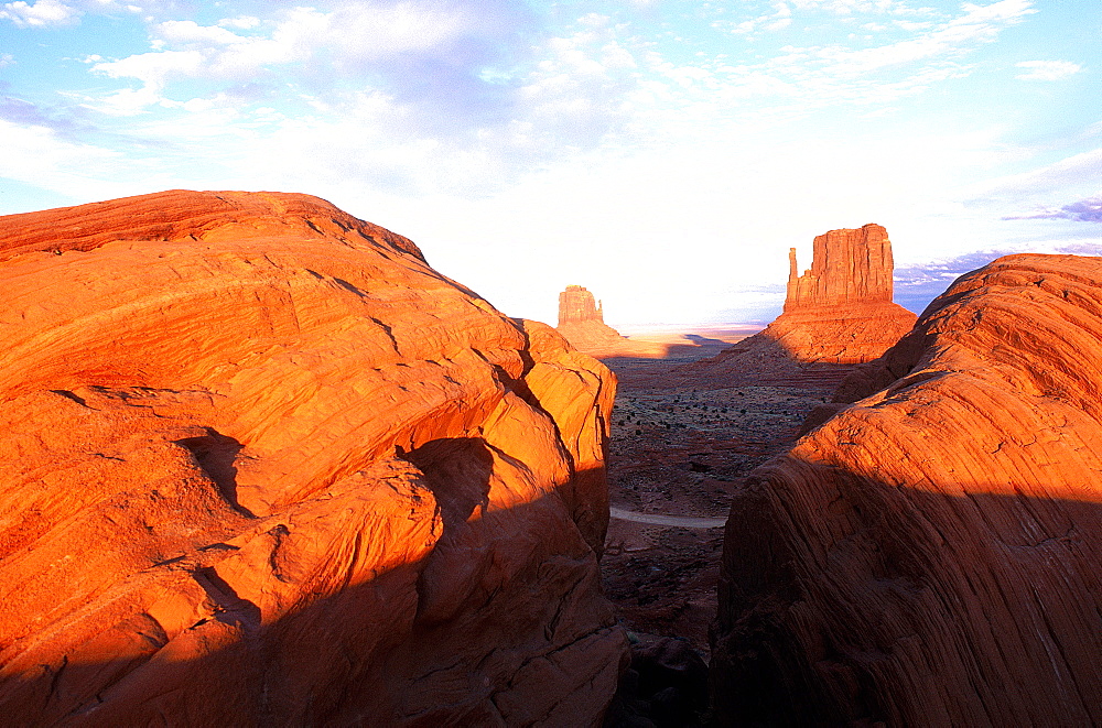 Usa, South West, Arizona & Utah, Monument Valley Navajo Reservation, Red Rocks Peaks (Mesas) At Sunset