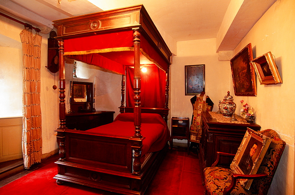 France, Normandy, Manche (50), Mont St Michel, Mrs Lebrec Is The Most Senior Member Of St Michel Inhabitants, She Retired After Being An Explorator And Live In An Old Stone House That Belonged Formerly To The Abbott (Here Is His Room And Canopied Fourposter Bed)