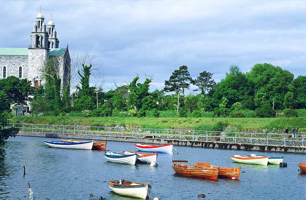 Ireland, Galway, River Corrib