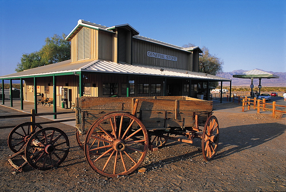 Old Frontier Wagon, Death Valley, California, Usa