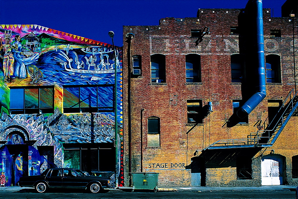 Bricks Wall & Theater Mural, San Francisco, Usa