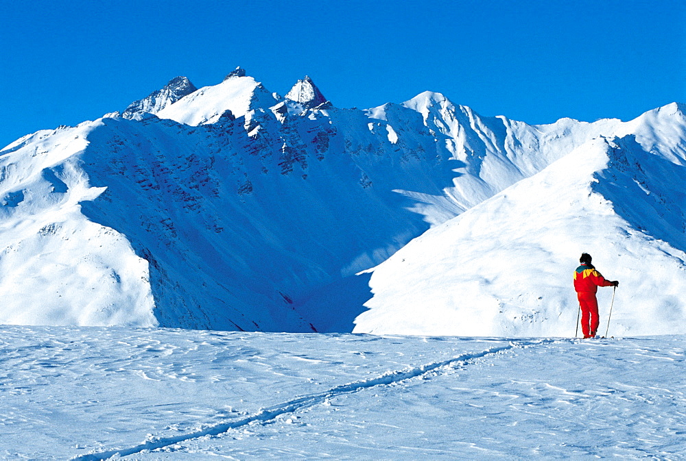 France, Alps, Lonesome Skier