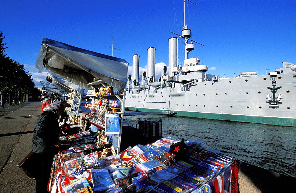 Russia, Saint Petersburg, Aurora War Cruiser Museum At Quay, Souvenirs Stalls At Fore 