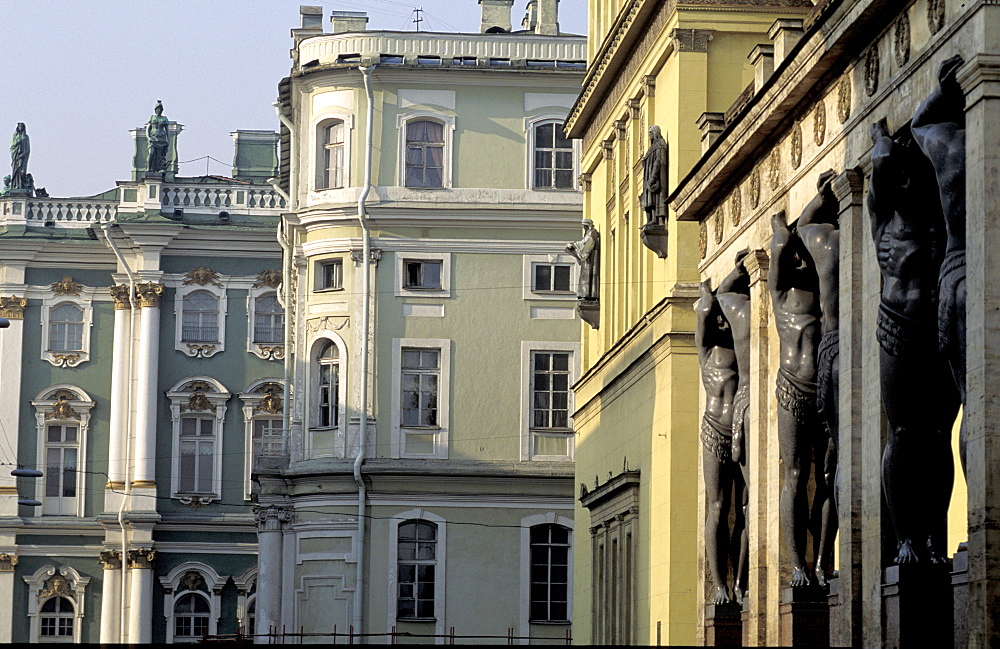 Russia, St-Petersburg, Winter Palace Facade (Hermitage Museum), The At Lantes Porch At Fore