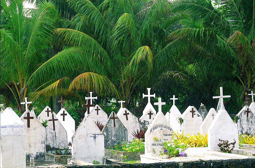 French Polynesia, Tuamotu Archipelago, Rangiroa At Oll, Tiputa Cemetery