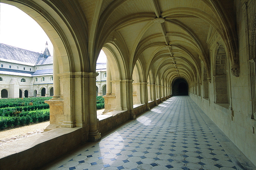 France, Val-De-Loire, Maine-Et-Loire, Fontevraud Abbey, In Side The Cloister