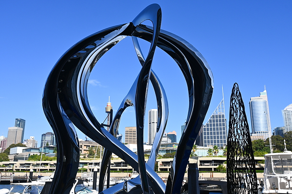Modern metal sculpture on Finger Wharf