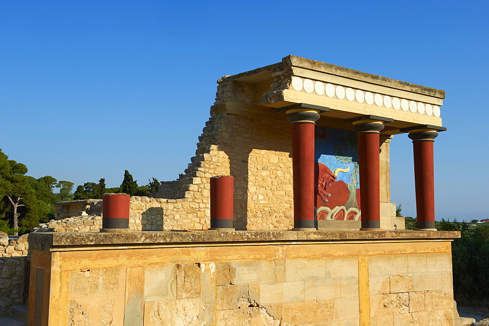 King Minos Palace, Minoan archaeological site of Knossos, Crete, Greek Islands, Greece, Europe 