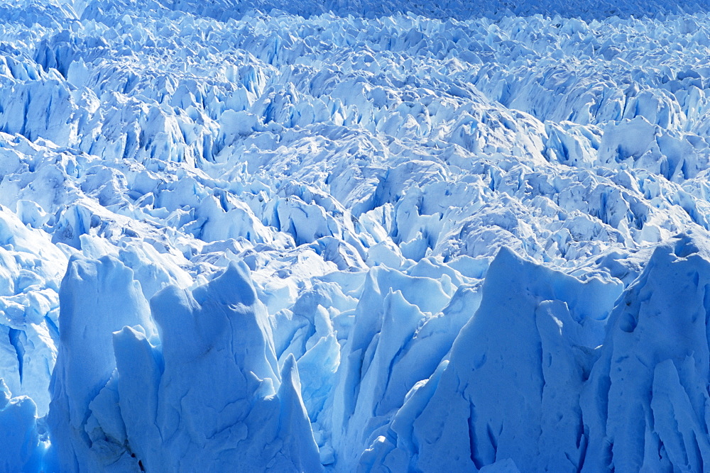 Aerial view of icebergs at Moreno Glacier (Perito Moreno), Parque Nacional Los Glaciares, UNESCO World Heritage Site, Patagonia, Argentina, South America