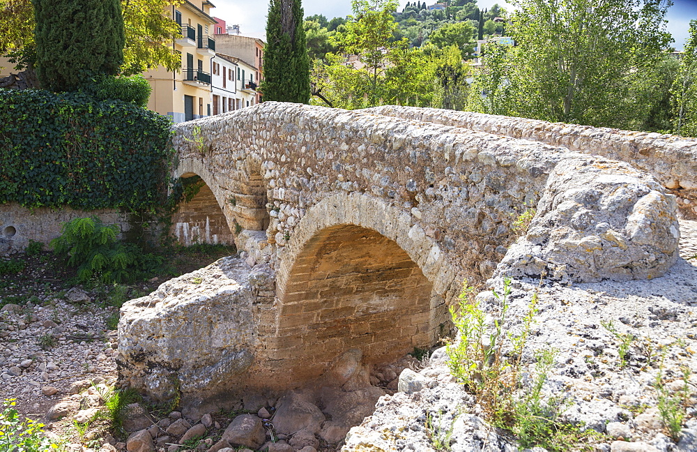 Old Roman double arch stone bridge, Pollenca, Mallorca (Majorca), Balearic Islands, Spain, Europe