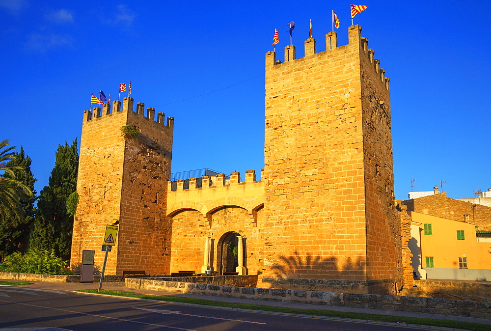 St. Sebastian Gate, Alcudia, Mallorca (Majorca), Balearic Islands, Spain, Europe