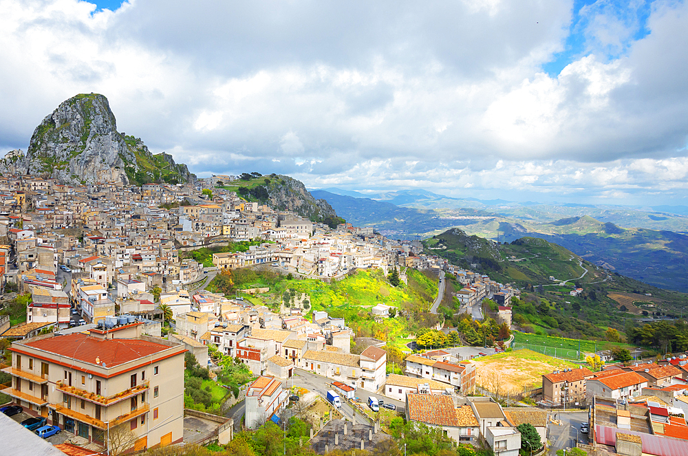 Mountain village of Caltabellotta, high angle view, Caltabellotta, Agrigento district, Sicily, Italy, Mediterranean, Europe