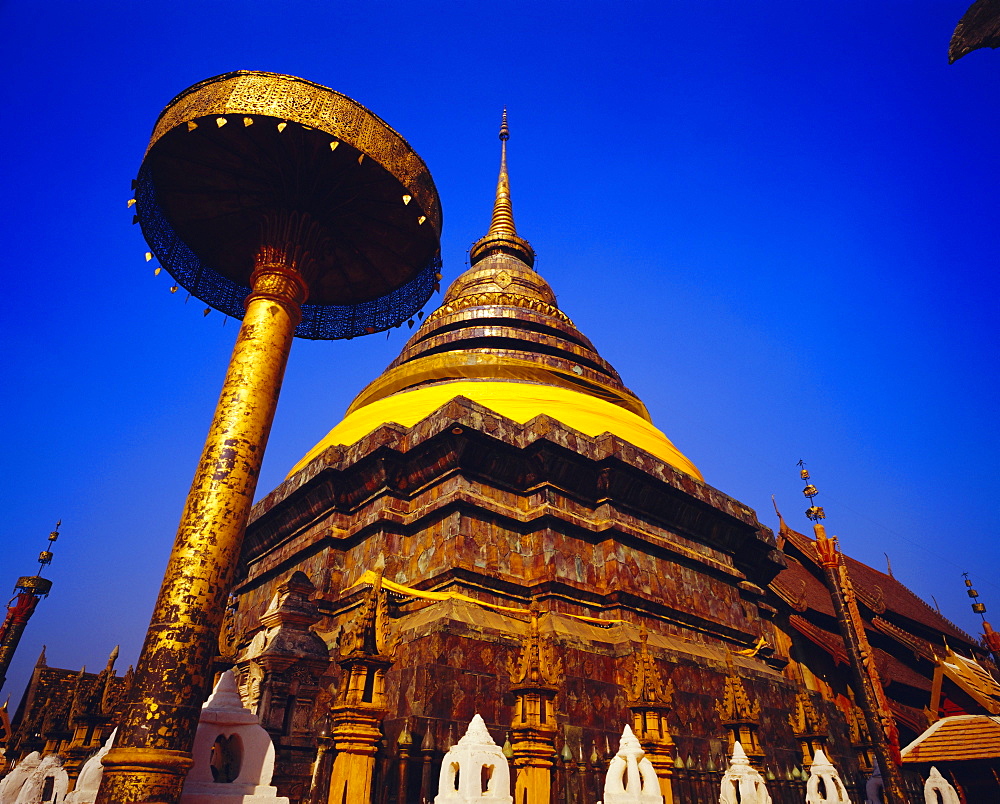 Main chedi and umbrella in Lanna style, Wat Phra That Lampang Luang, Lampang Province, Thailand