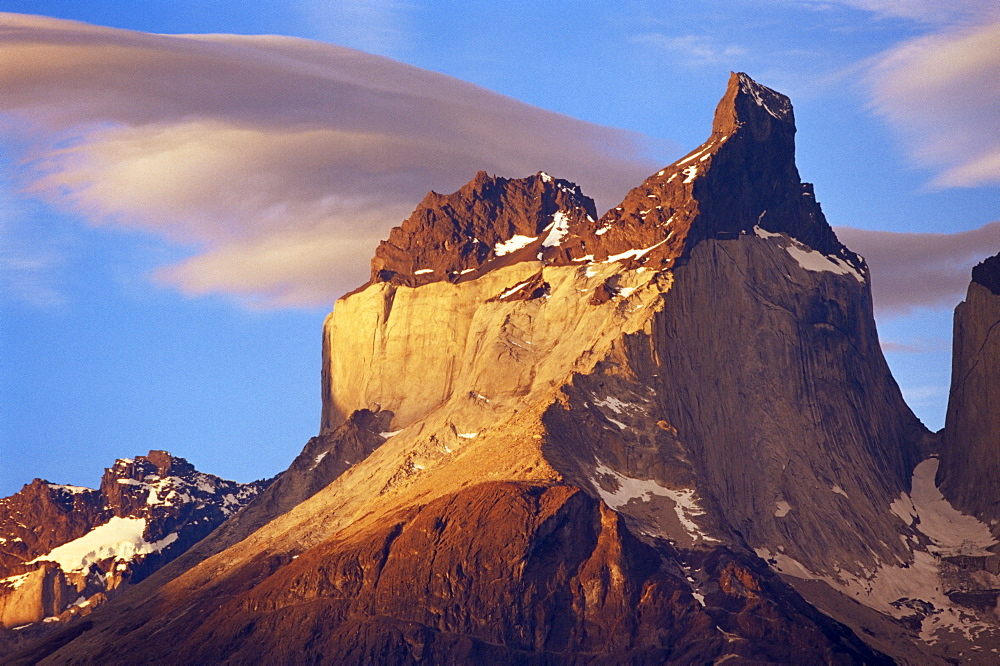 Peaks of the Cuernos del Paine (Horns of Paine), Torres del Paine National Park, Patagonia, Chile, South America