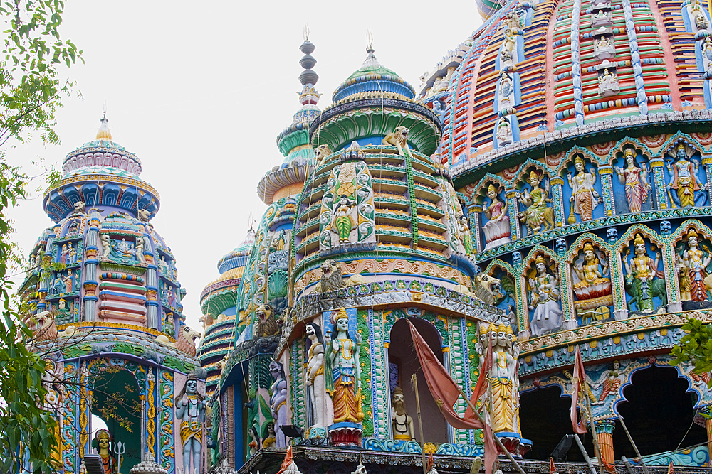 The colourful 14th century Dewri Mandir Temple dedicated to Durga, the Hindu Mother Goddess, Ranchi, Jharkhand, India, Asia